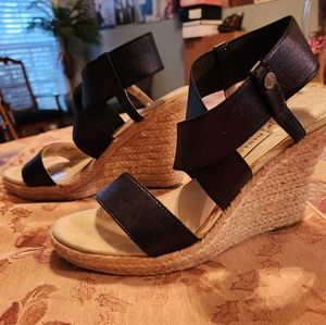 Dana Buchman Black Sandal